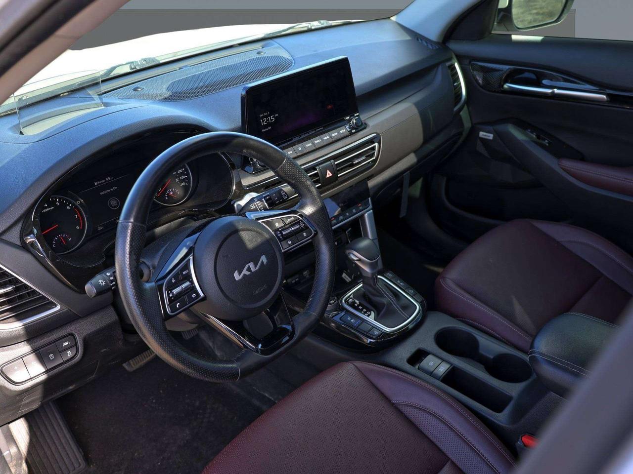 2023 Kia Seltos SX AWD   HUD   Premium Sound   Rain Sensing Wiper Photo