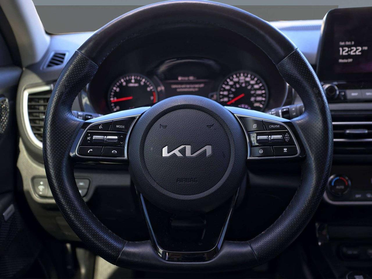 2023 Kia Seltos SX AWD   HUD   Premium Sound   Rain Sensing Wiper Photo
