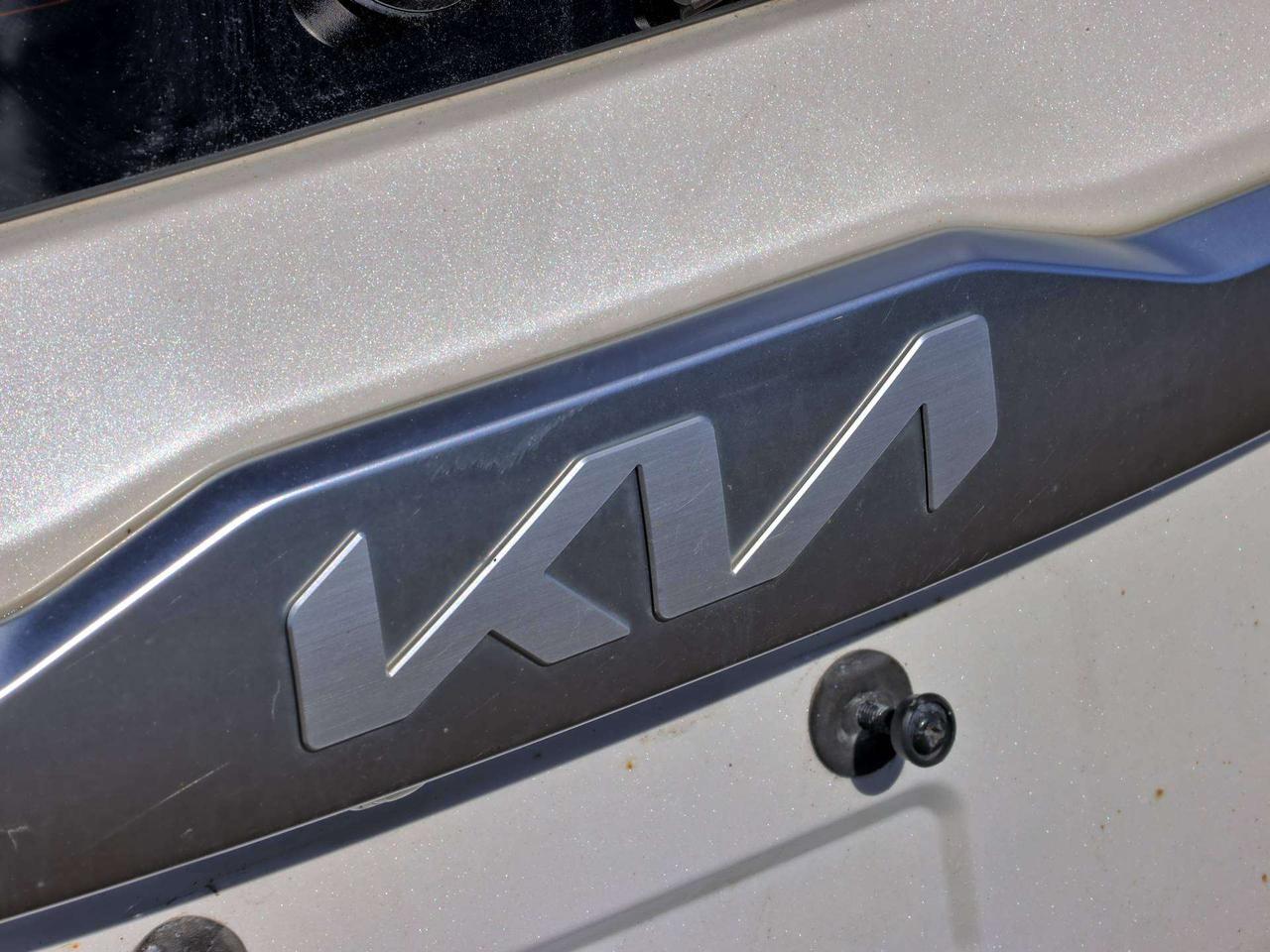 2023 Kia Seltos SX AWD   HUD   Premium Sound   Rain Sensing Wiper Photo