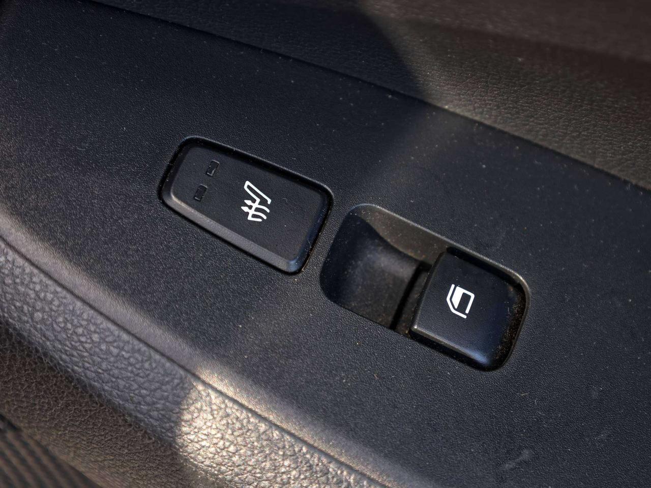 2023 Kia Seltos SX AWD   HUD   Premium Sound   Rain Sensing Wiper Photo