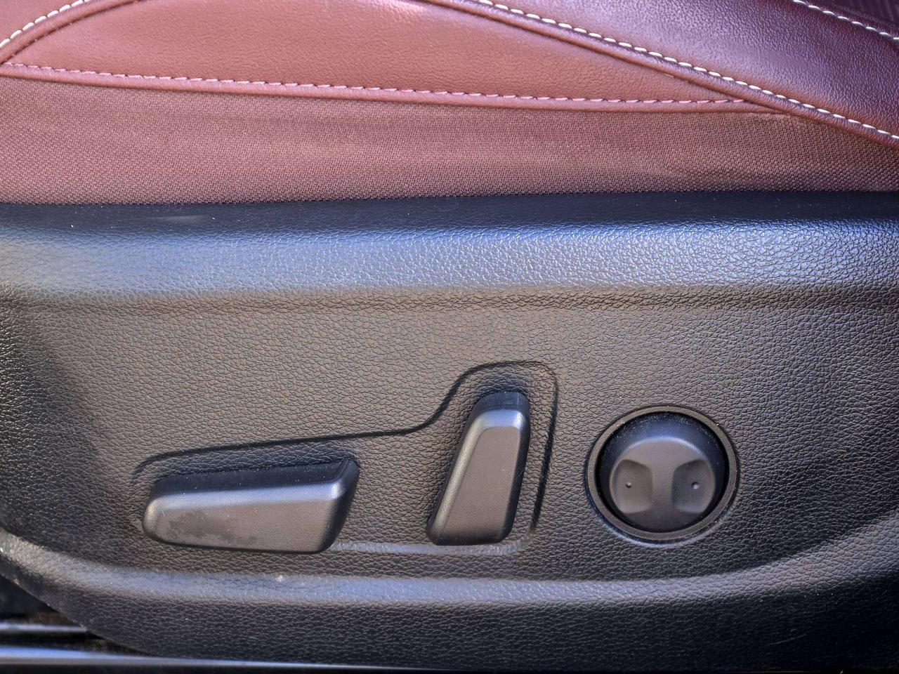 2023 Kia Seltos SX AWD   HUD   Premium Sound   Rain Sensing Wiper Photo