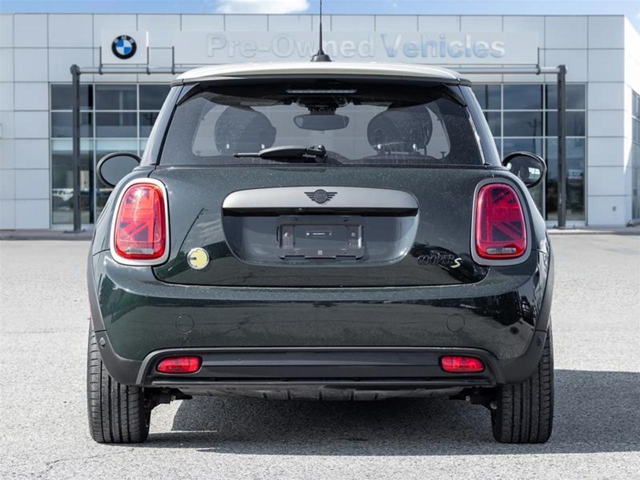 2024 MINI SE 3 Door Cooper Front-Wheel Drive Hatchback Photo