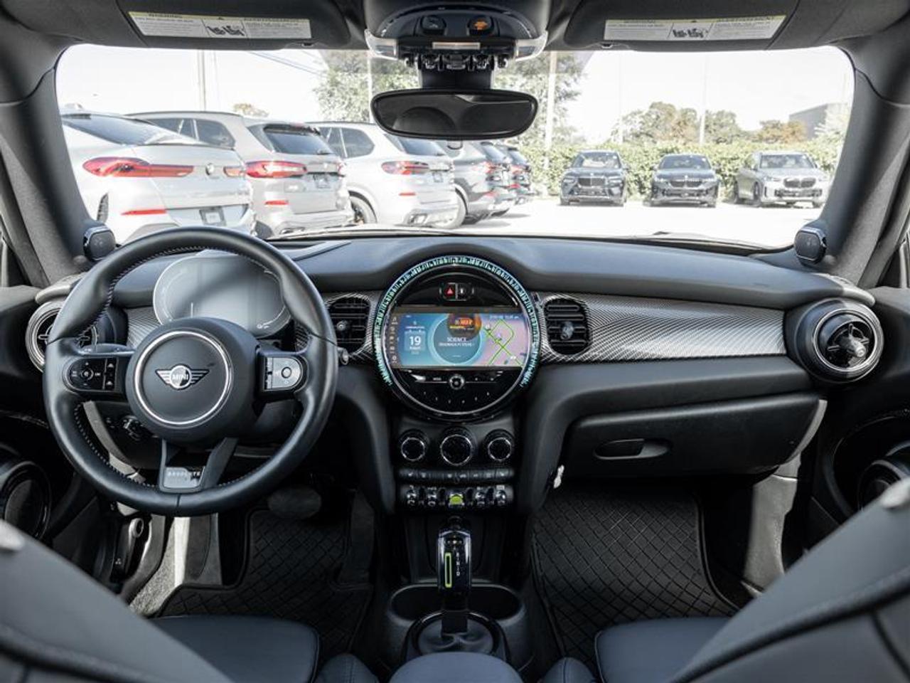 2024 MINI SE 3 Door Cooper Front-Wheel Drive Hatchback Photo