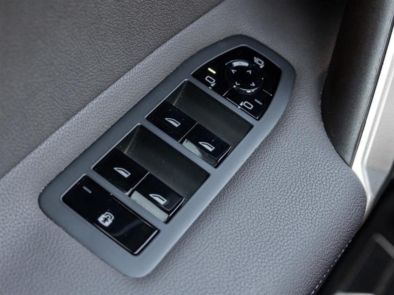 2023 BMW iX xDrive40 4dr All-Wheel Drive Sports Activity Vehicle Photo
