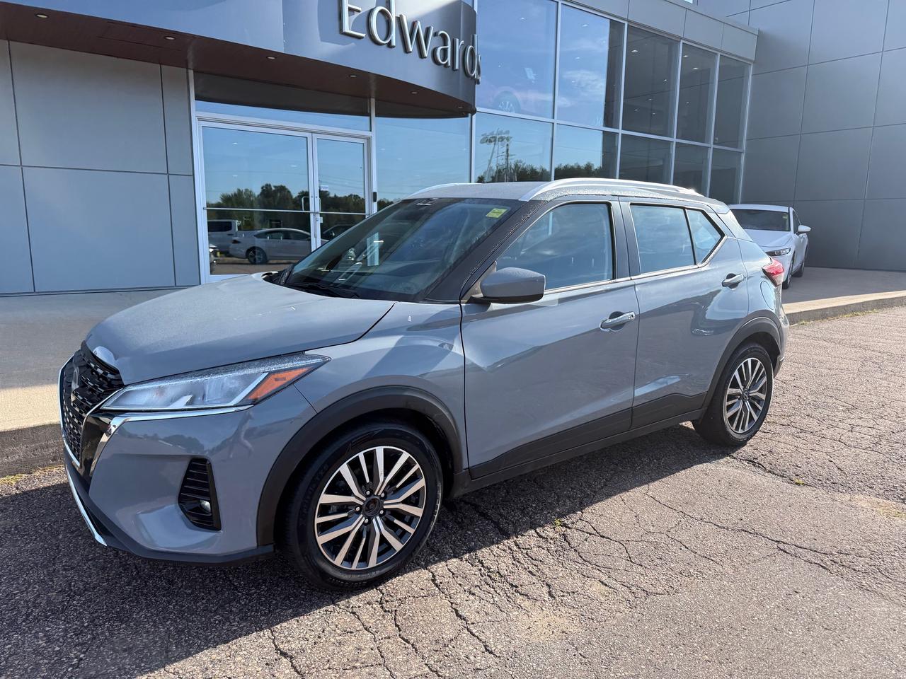 2025 Nissan Kicks Play SV 4dr Front-Wheel Drive Photo