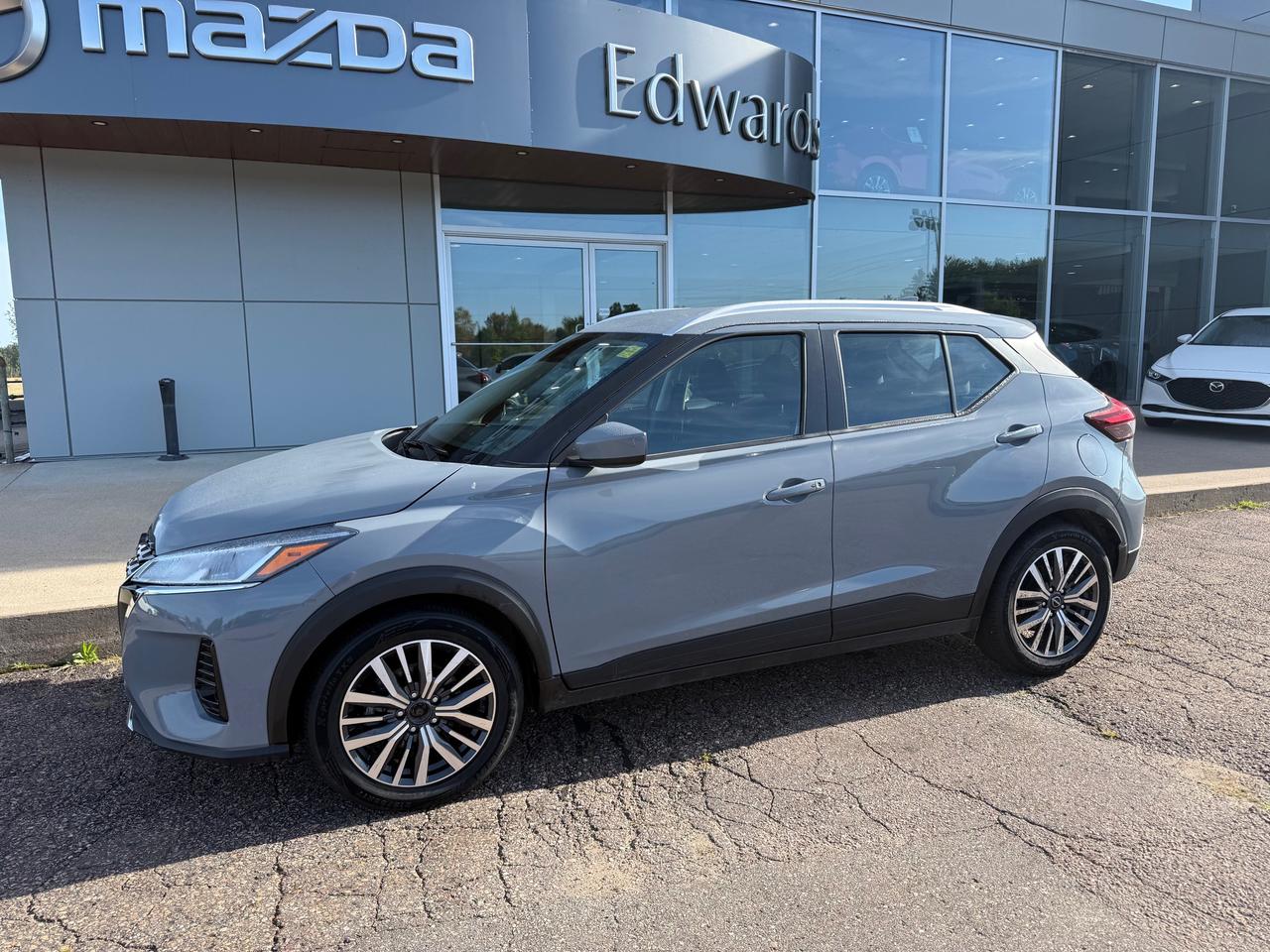 2025 Nissan Kicks Play SV 4dr Front-Wheel Drive Photo1