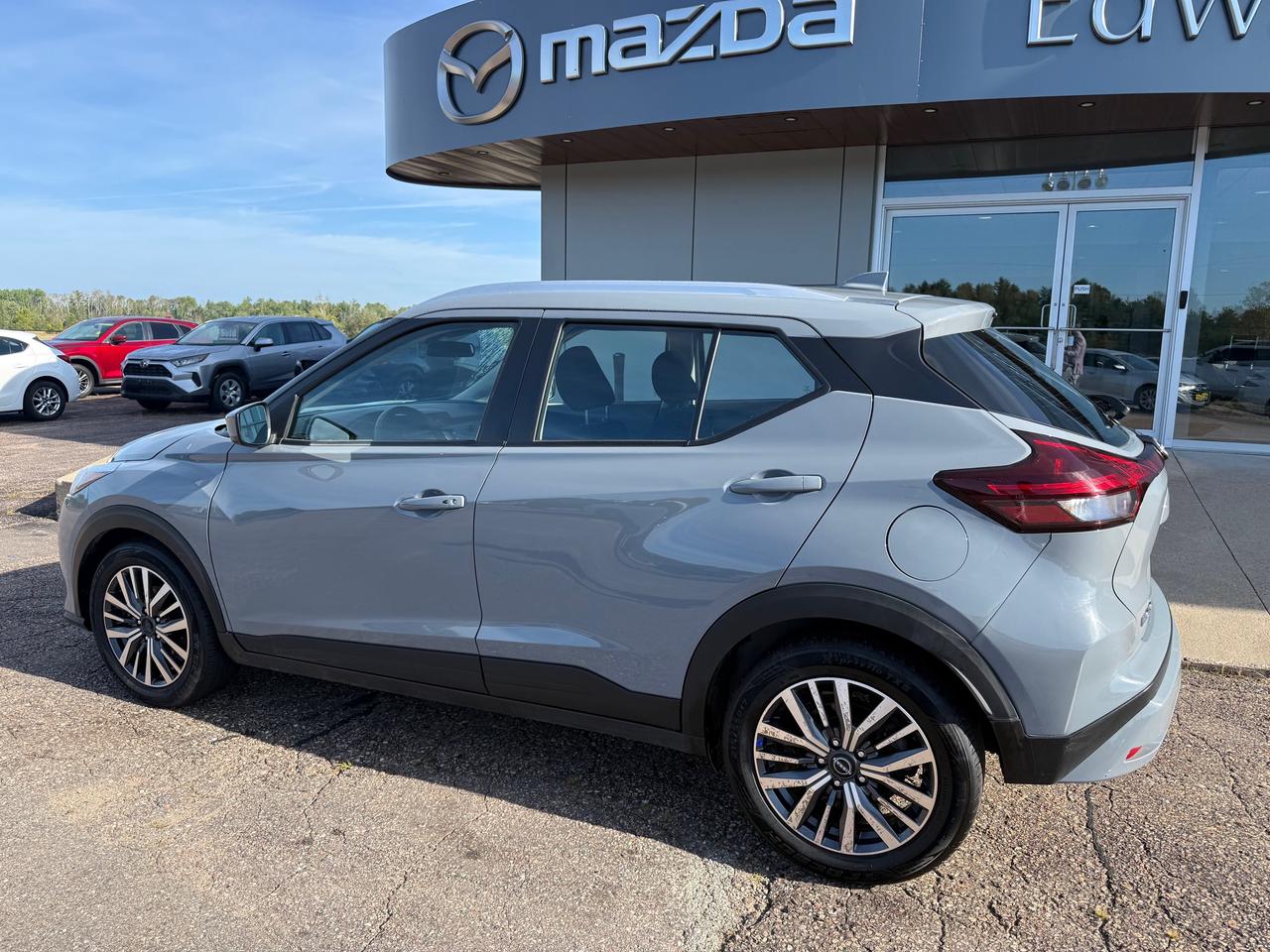 2025 Nissan Kicks Play SV 4dr Front-Wheel Drive Photo