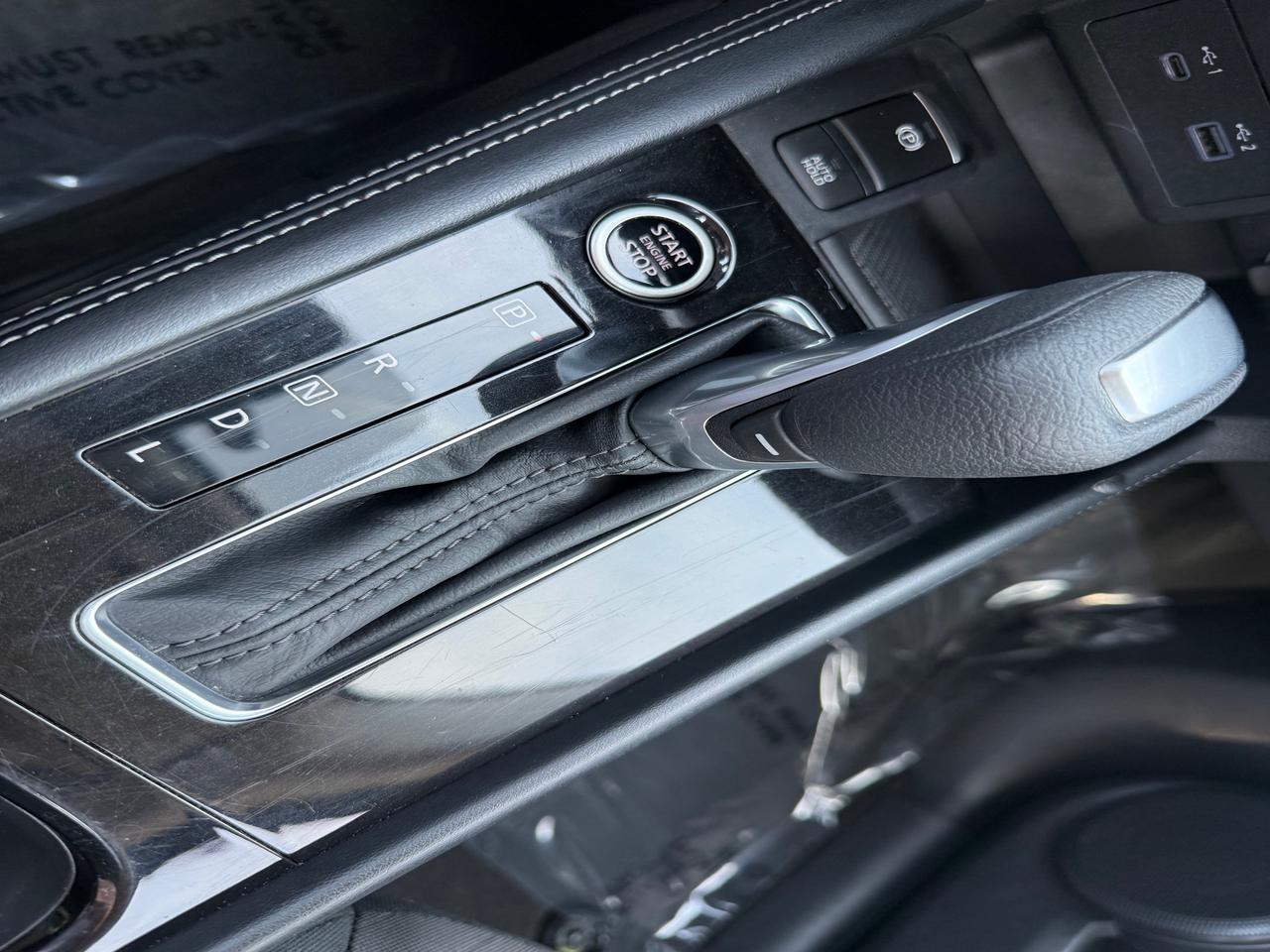 2025 Nissan Kicks Play SV 4dr Front-Wheel Drive Photo