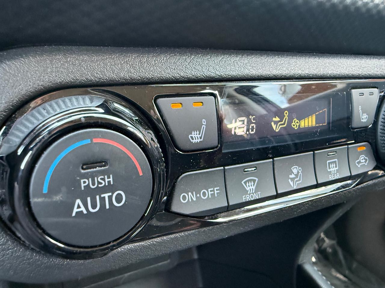 2025 Nissan Kicks Play SV 4dr Front-Wheel Drive Photo