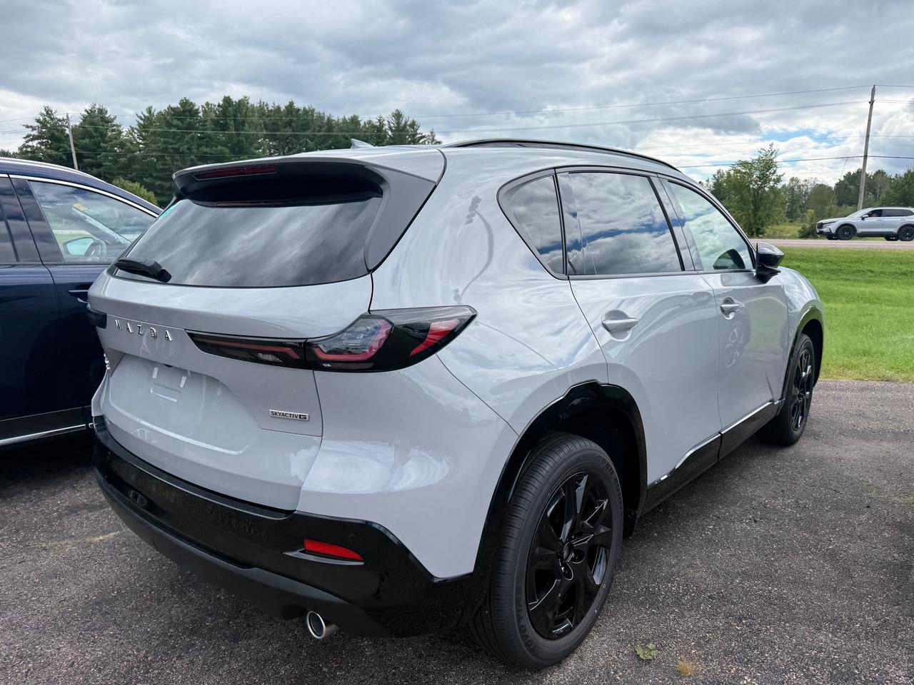 2026 Mazda CX-5 GT 4dr i-ACTIV All-Wheel Drive Sport Utility Photo4