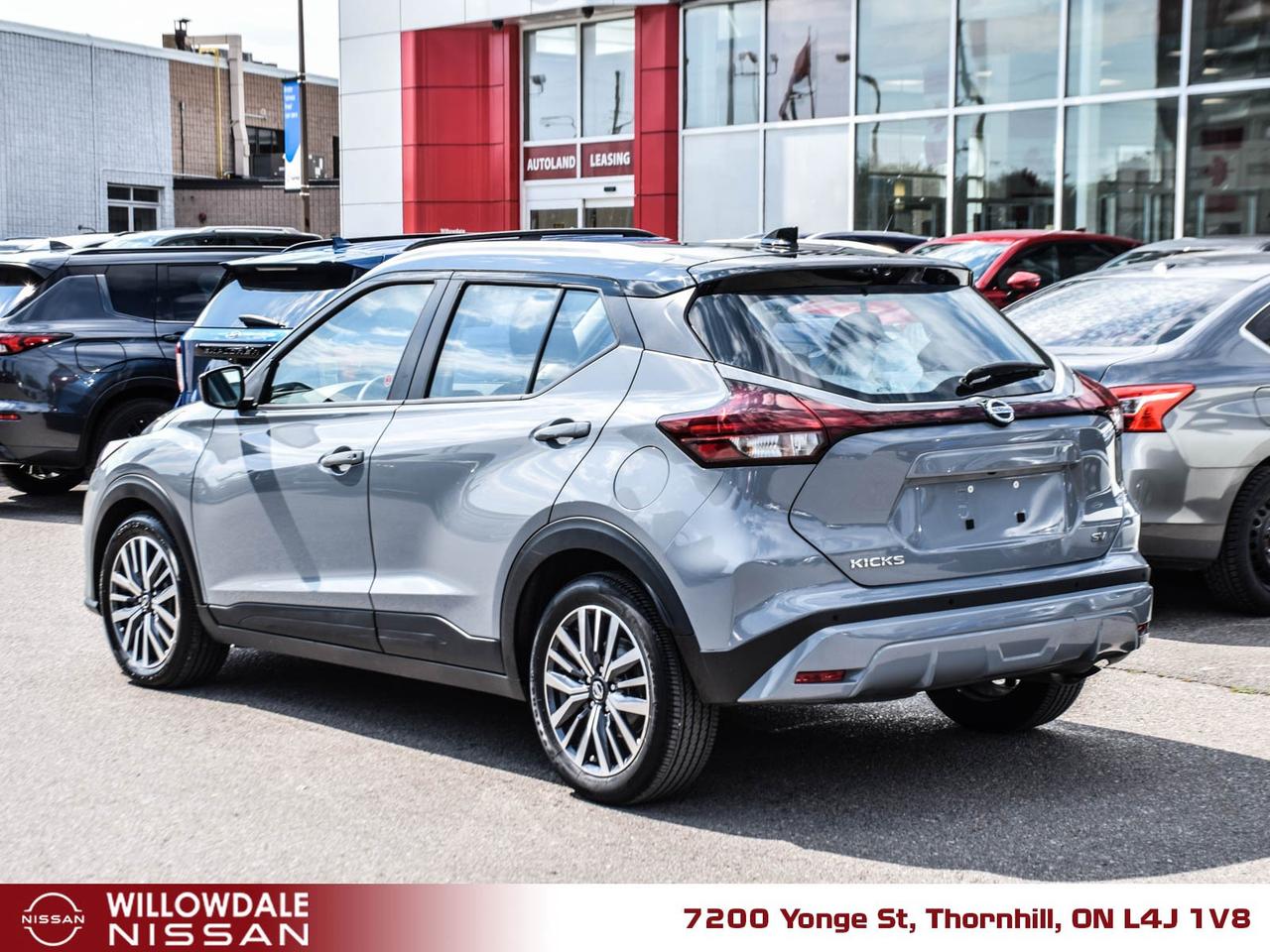 2021 Nissan Kicks SV 4dr Front-Wheel Drive Photo4