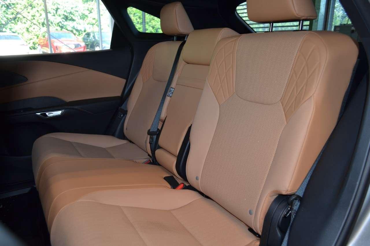 2026 Lexus RX 450h Ultra Premium Photo