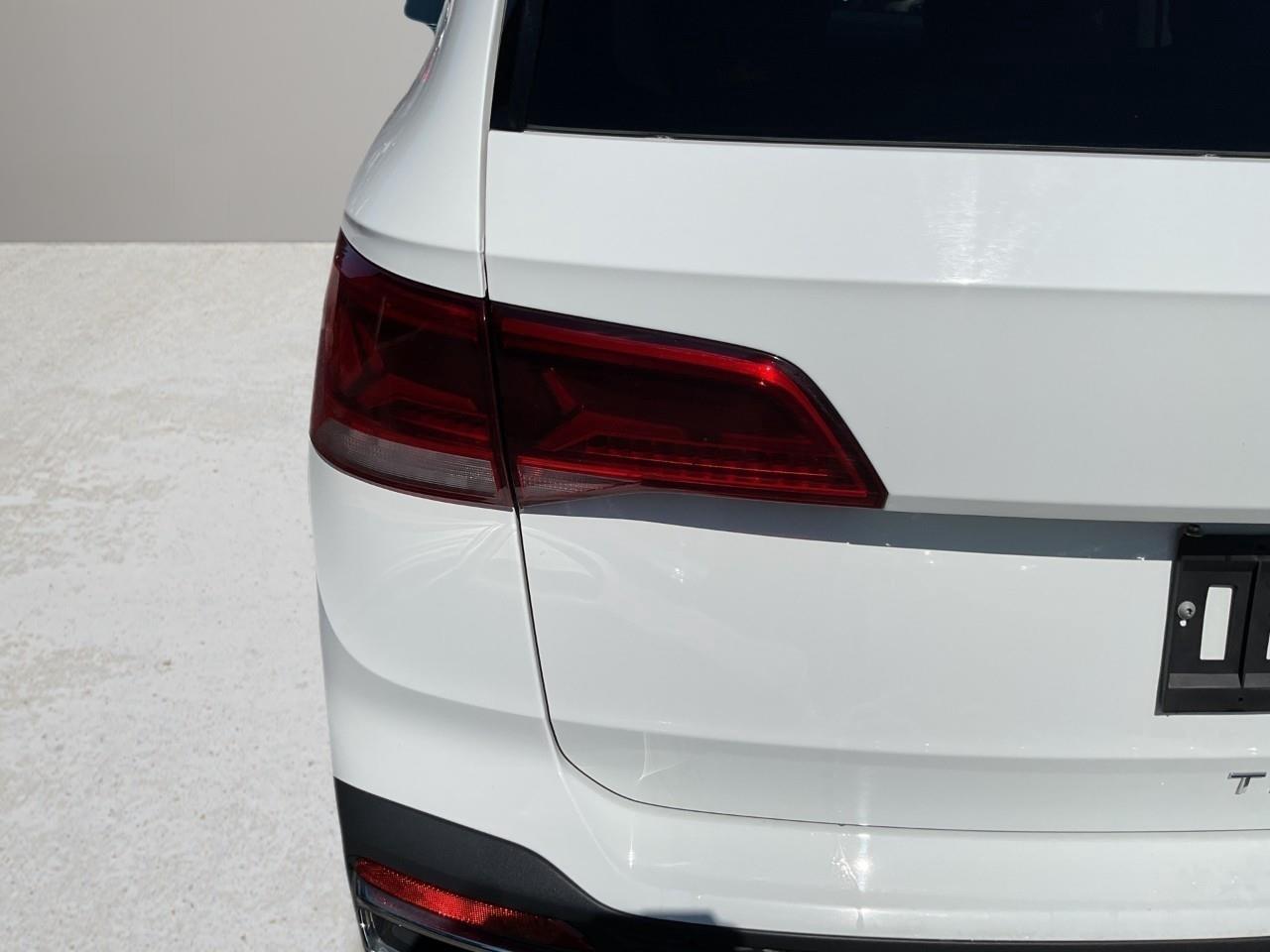 2024 Volkswagen Taos Comfortline 4dr All-Wheel Drive 4MOTION Photo
