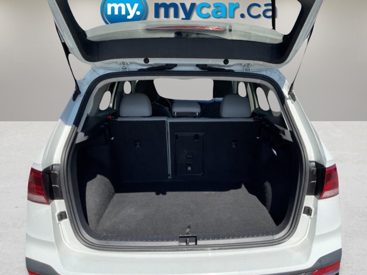 2024 Volkswagen Taos Comfortline 4dr All-Wheel Drive 4MOTION Photo