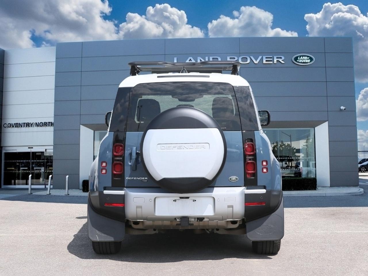 2022 Land Rover Defender SE Photo3