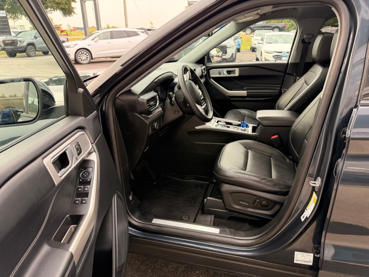 2023 Ford Explorer Limited 4dr 4x4 Photo