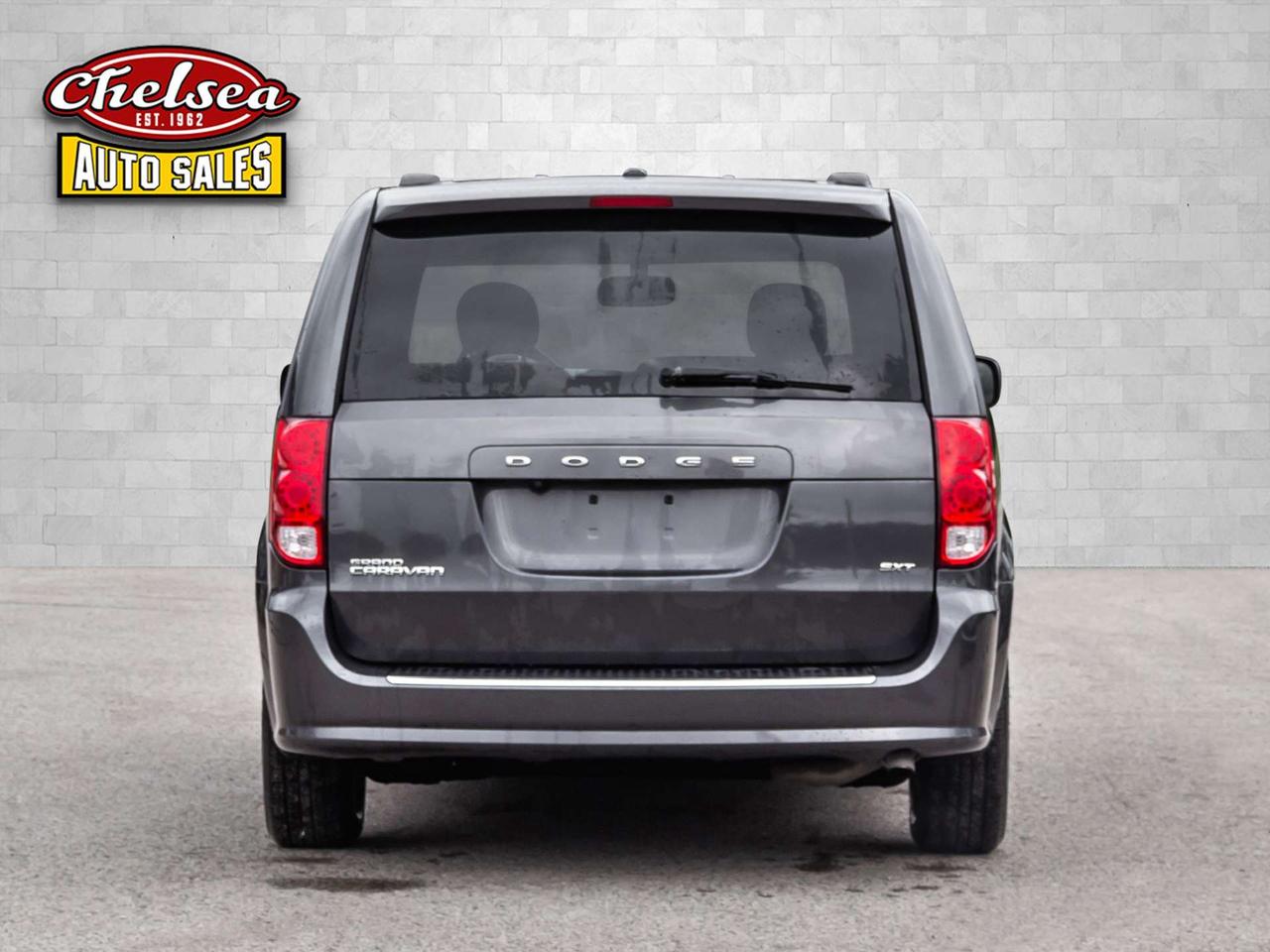 2016 Dodge Grand Caravan SE Photo