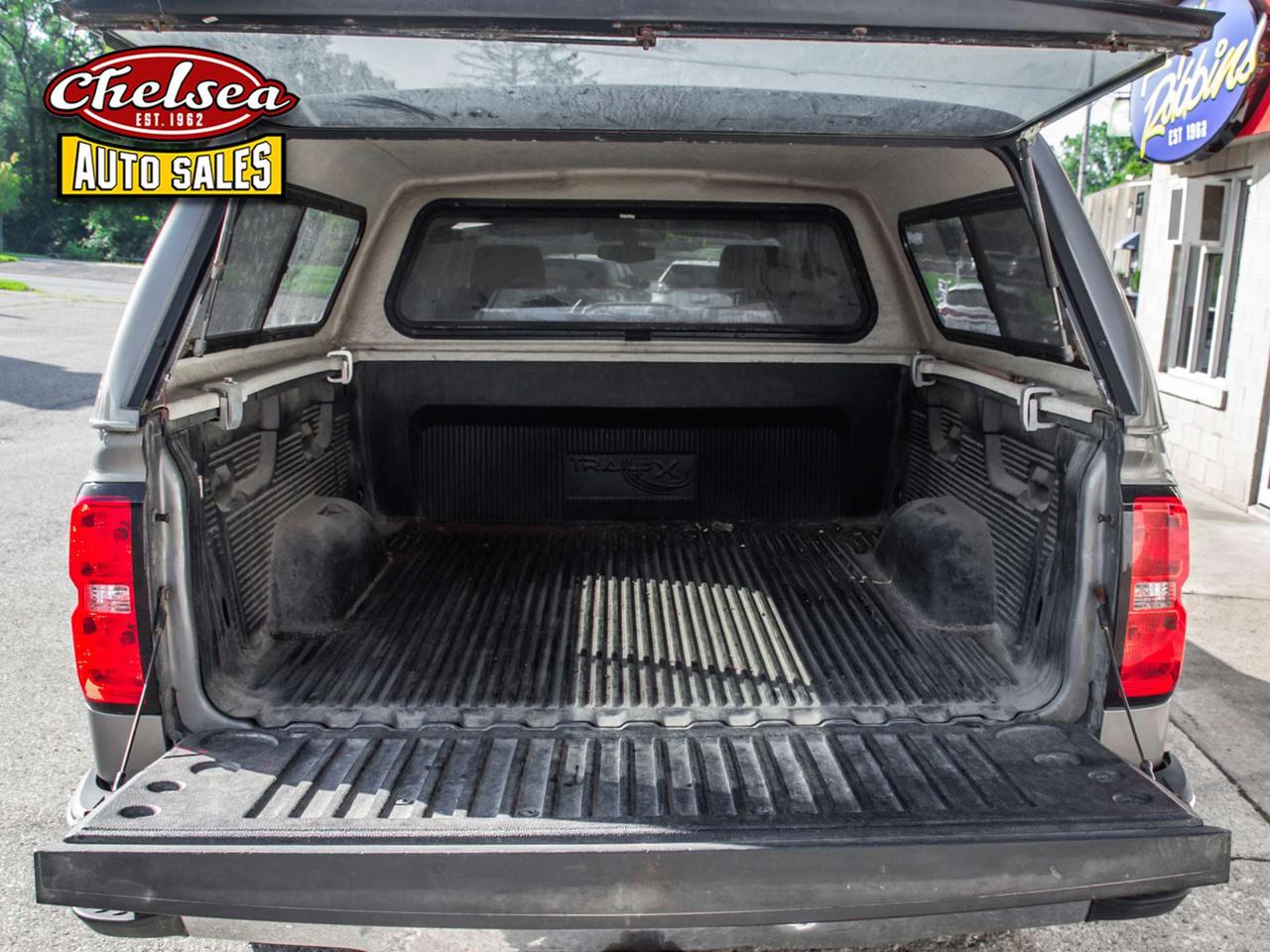 2017 Chevrolet Silverado 1500 LT Crew Cab 4WD Photo