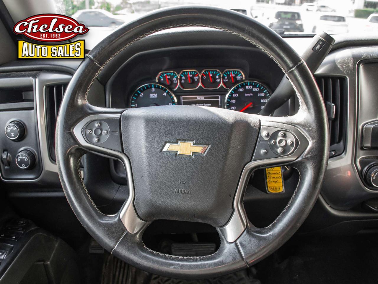 2017 Chevrolet Silverado 1500 LT Crew Cab 4WD Photo
