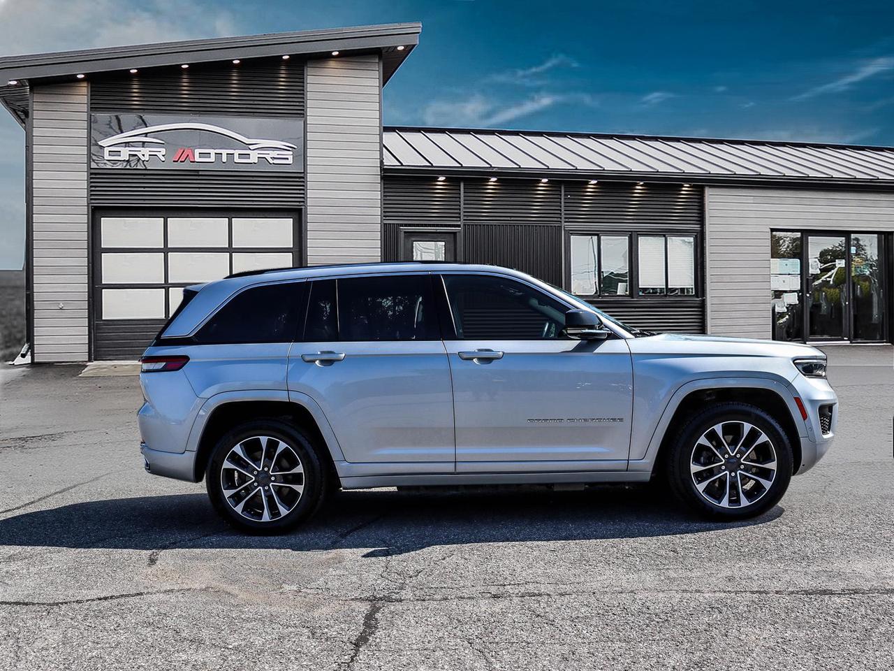 2023 Jeep Grand Cherokee 4xe Overland Photo2