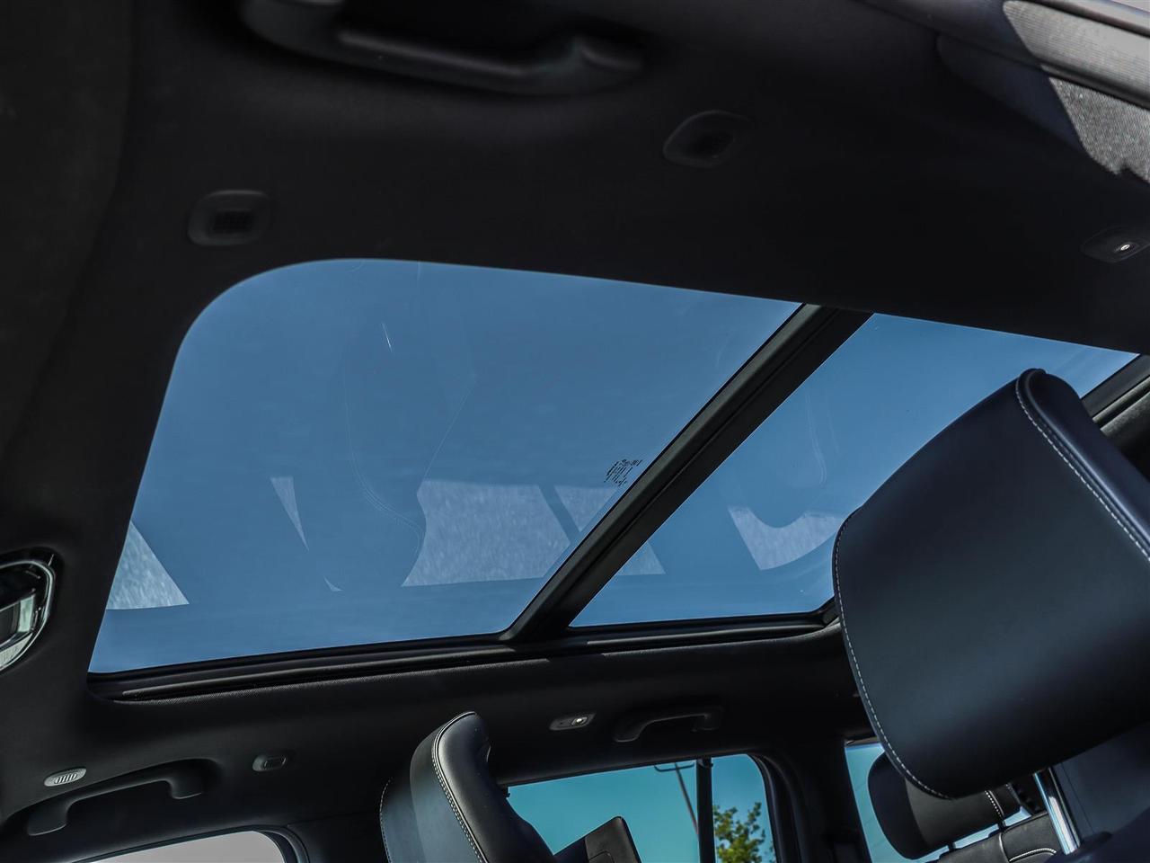 2023 Jeep Grand Cherokee 4xe Overland Photo