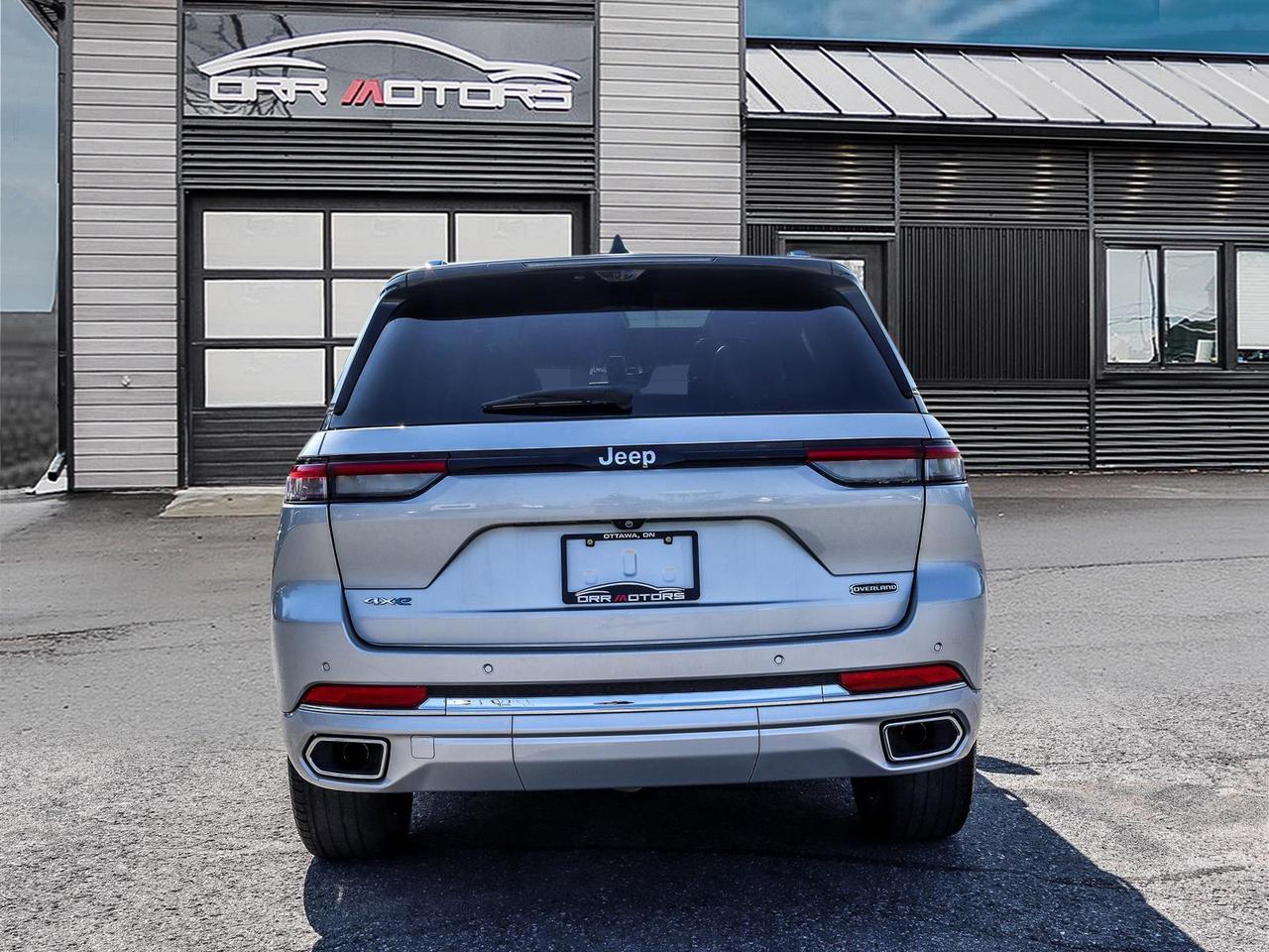 2023 Jeep Grand Cherokee 4xe Overland Photo