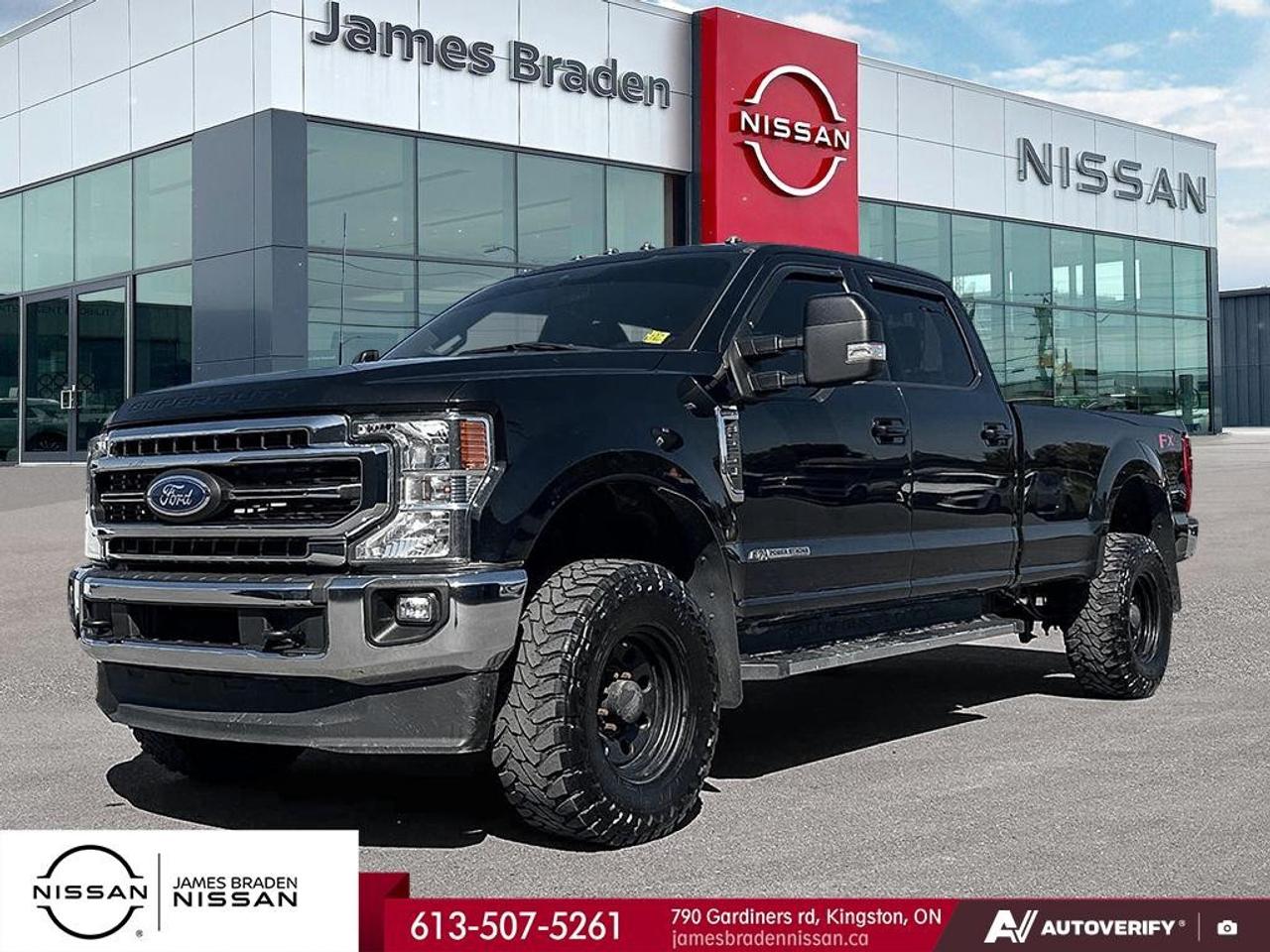 2022 Ford SUPER DUTY F-250 SRW LARIAT 4WD Crew Cab 8' Box Photo