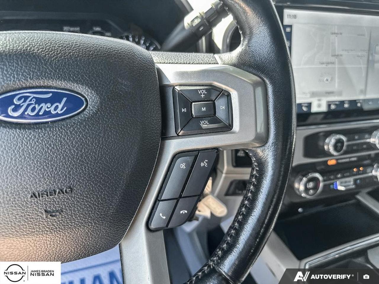 2022 Ford SUPER DUTY F-250 SRW LARIAT 4WD Crew Cab 8' Box Photo