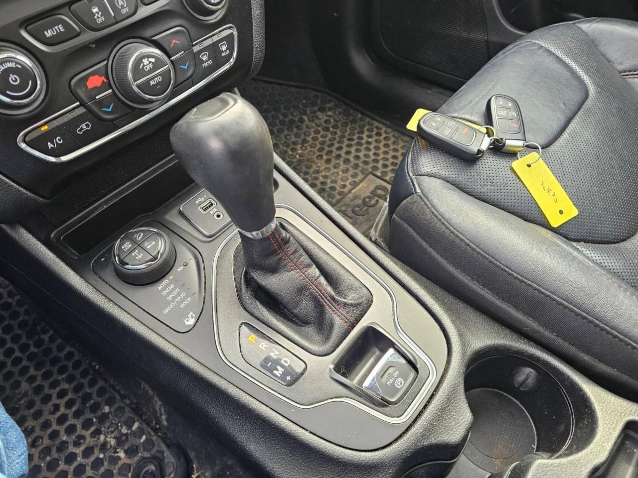 2021 Jeep Cherokee Trailhawk 4dr 4x4 Photo