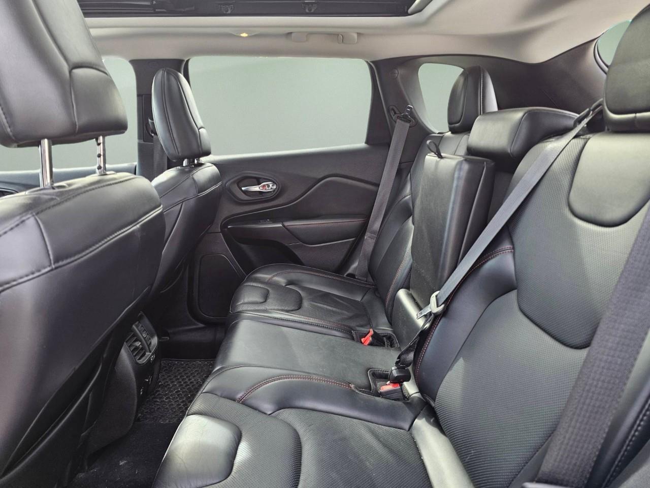 2021 Jeep Cherokee Trailhawk 4dr 4x4 Photo
