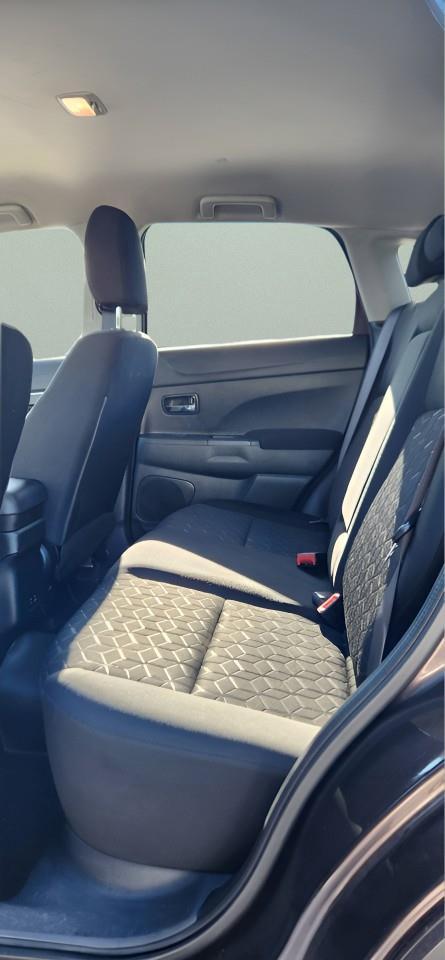 2023 Mitsubishi RVR SE 4dr AWC Photo
