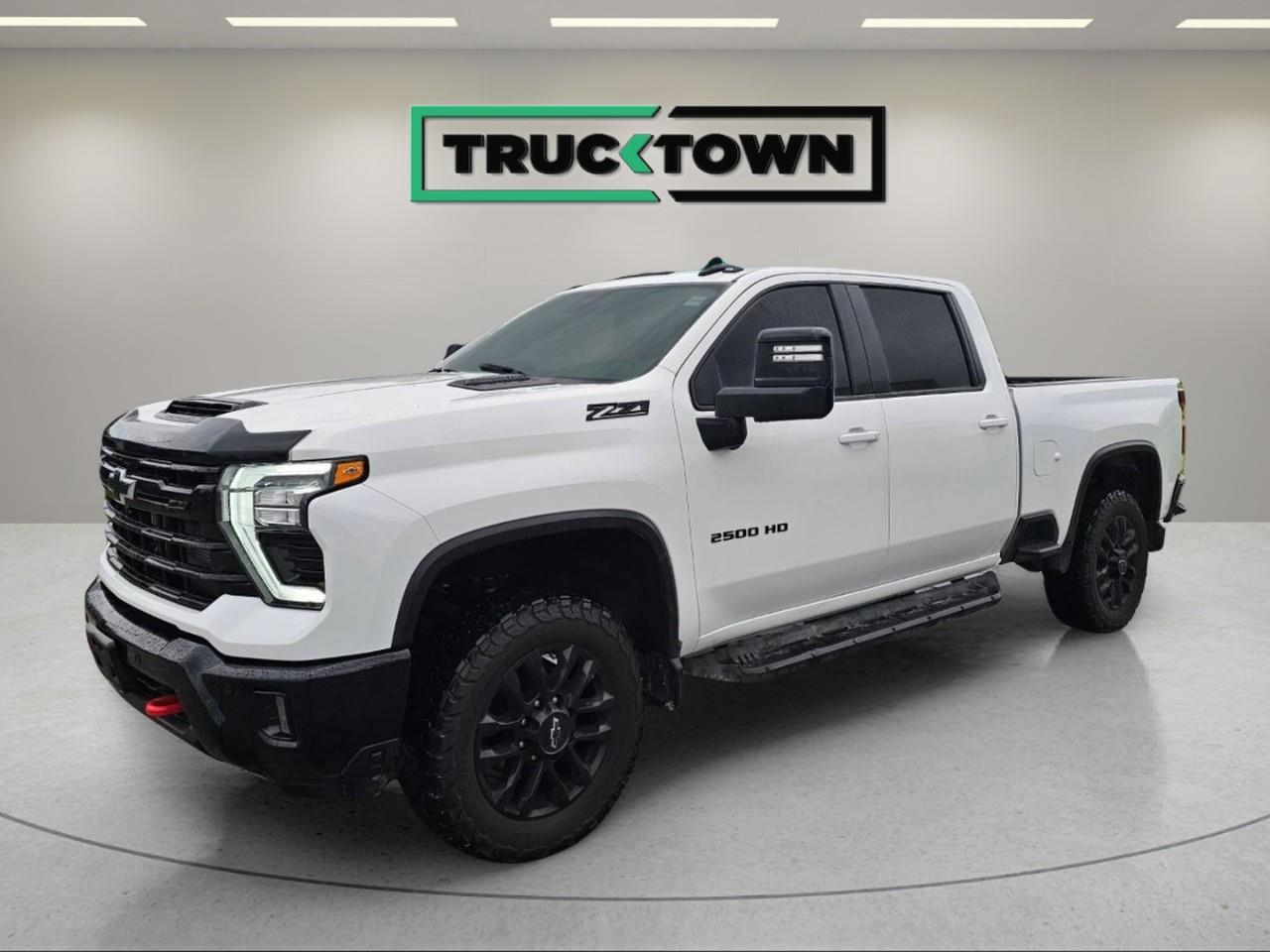 2025 Chevrolet SILVERADO 2500HD  Photo0