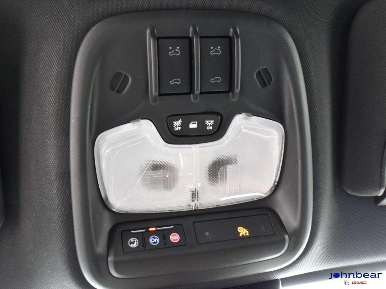 2023 GMC Canyon AT4 Photo