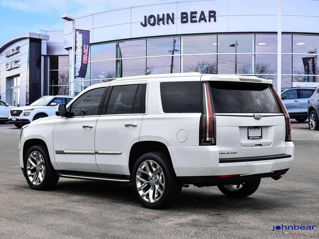 2018 Cadillac Escalade REM START   LEATHER   NAVIGATION   REAR CAM   REAR Photo