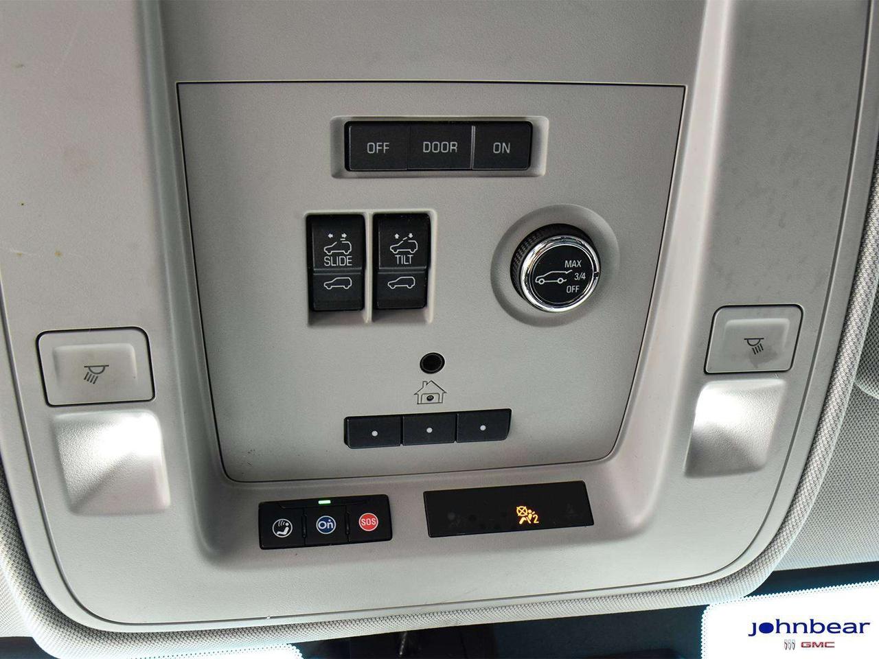 2018 Cadillac Escalade REM START   LEATHER   NAVIGATION   REAR CAM   REAR Photo