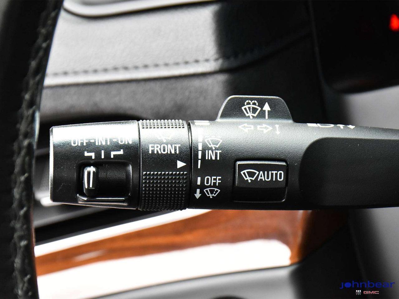 2018 Cadillac Escalade REM START   LEATHER   NAVIGATION   REAR CAM   REAR Photo