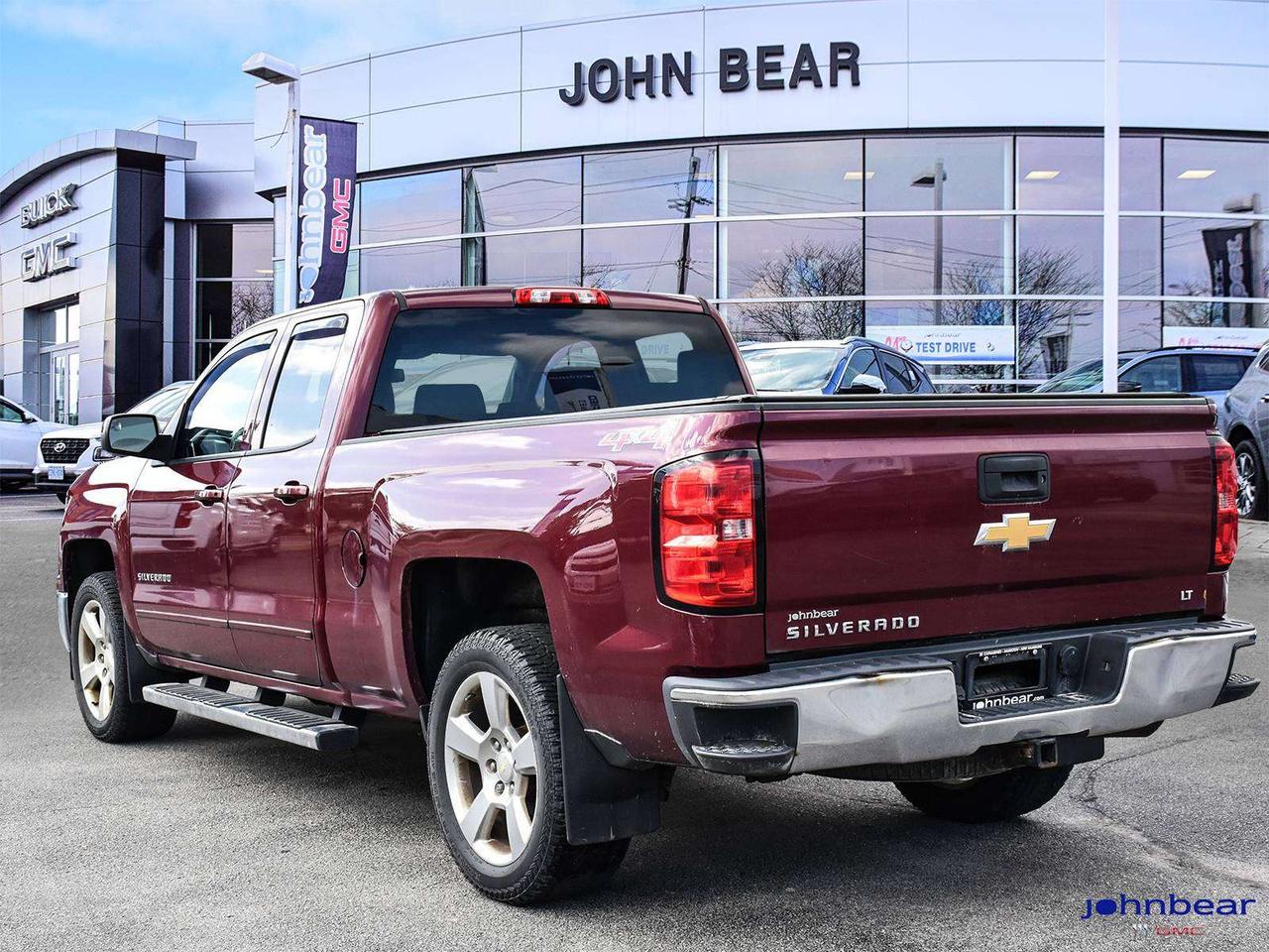 2015 Chevrolet Silverado 1500 LT Photo3
