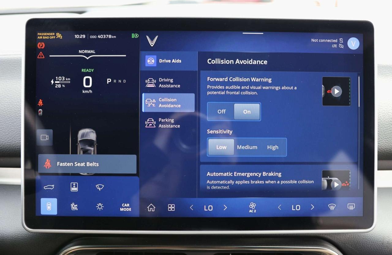 2025 VinFast VF 8 PLUS-AWD/360CAM/NAV/ADAPT CRUISE/HUD/BLIS/LKA/FCW/LEATHER/H&C SEATS/KEYLESS/CARPLAY/PANO ROOF Photo