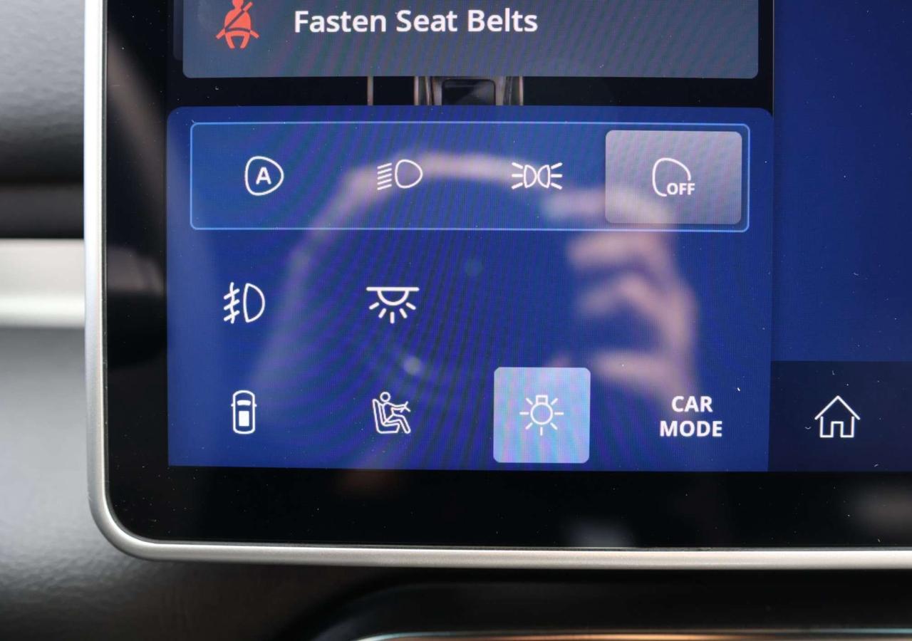 2025 VinFast VF 8 PLUS-AWD/360CAM/NAV/ADAPT CRUISE/HUD/BLIS/LKA/FCW/LEATHER/H&C SEATS/KEYLESS/CARPLAY/PANO ROOF Photo