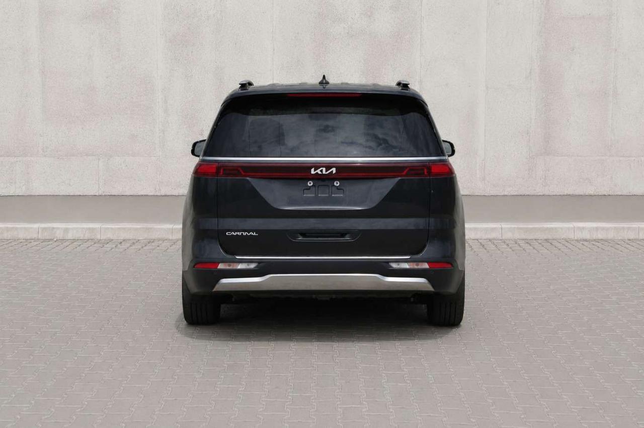 2024 Kia Carnival EX  DriveModes ReverseCamera HtdSeats ParkingSenso Photo