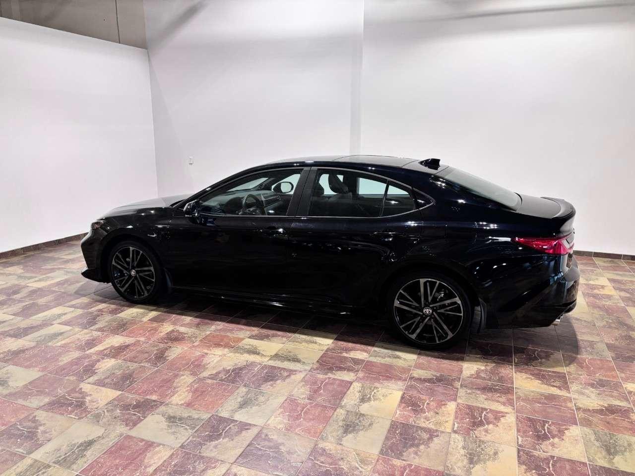 2025 Toyota Camry XSE CVT AWD Photo4