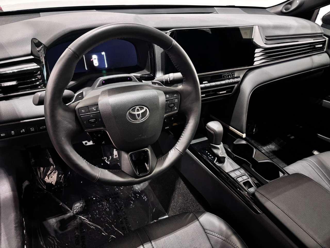 2025 Toyota Camry XSE CVT AWD Photo