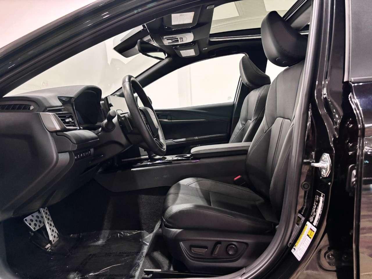 2025 Toyota Camry XSE CVT AWD Photo