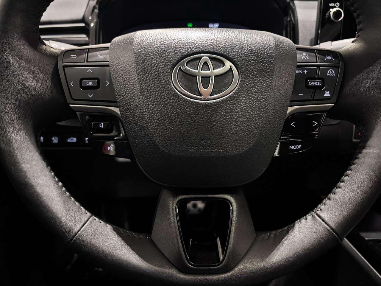 2025 Toyota Camry XSE CVT AWD Photo