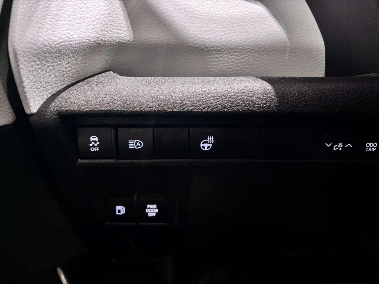 2025 Toyota Sienna XSE 7-Passenger AWD Photo