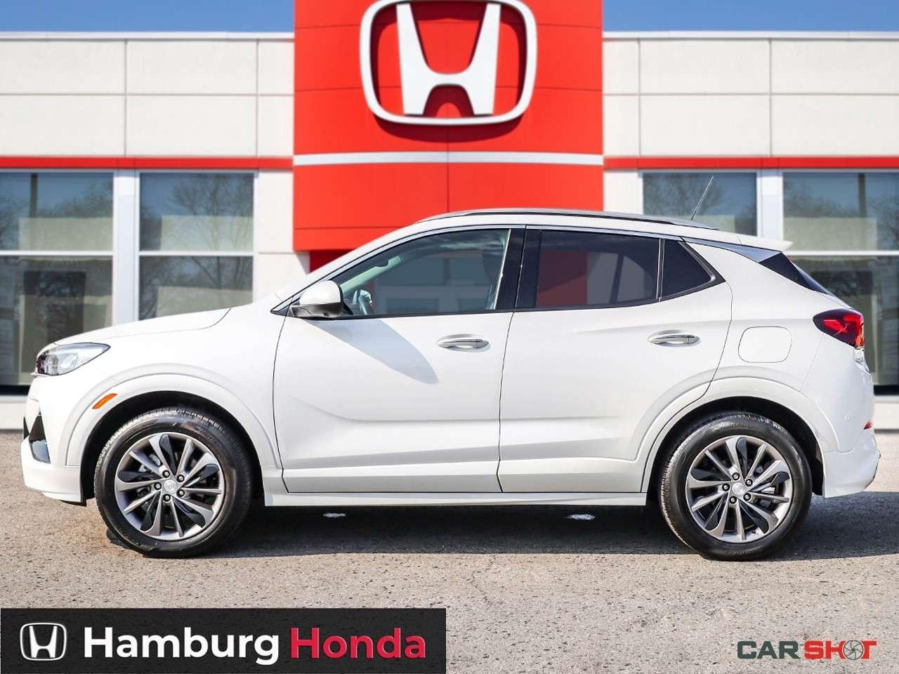 2022 Buick Encore Essence AWD Photo2