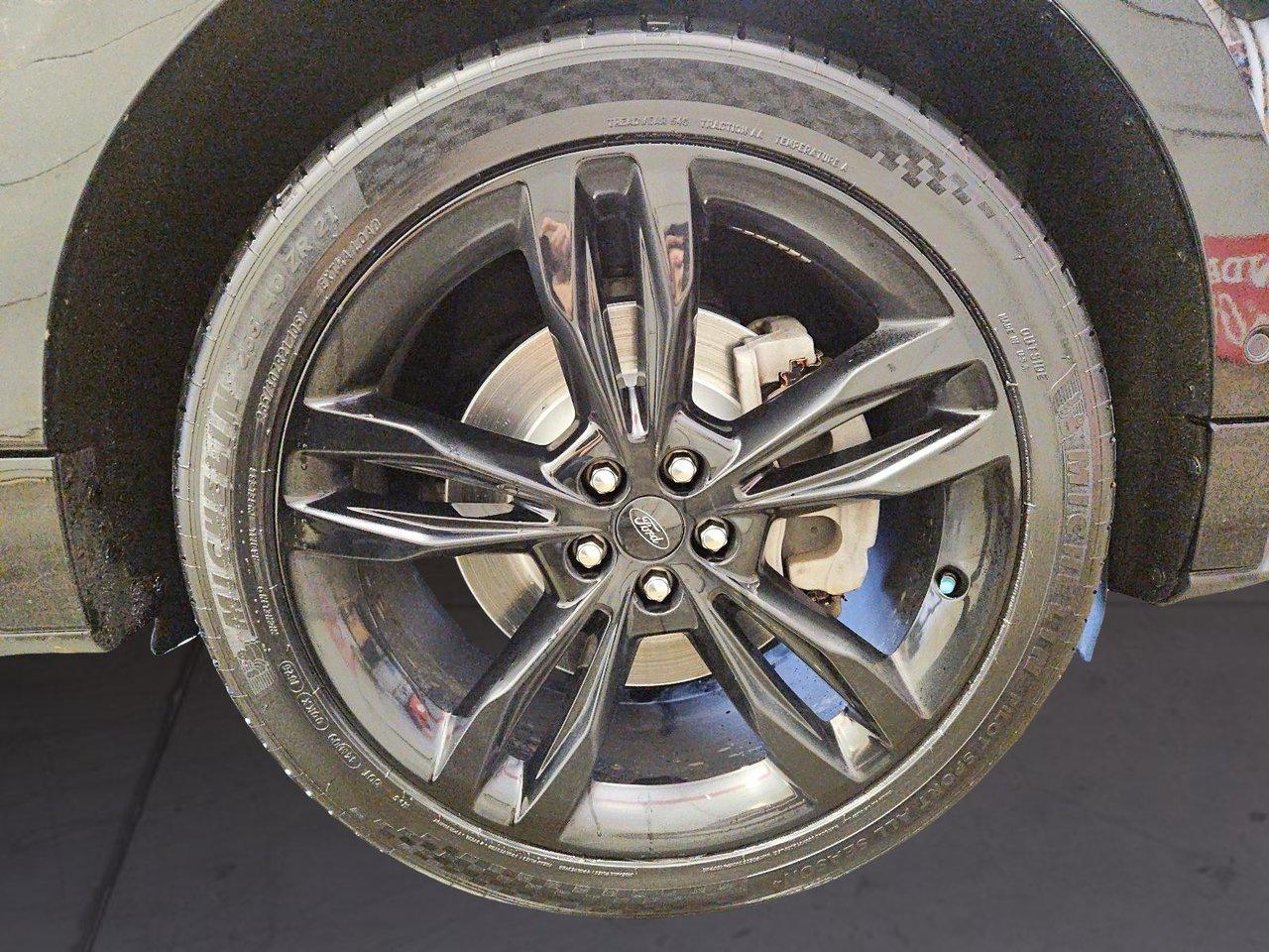 2022 Ford Edge ST AWD Photo