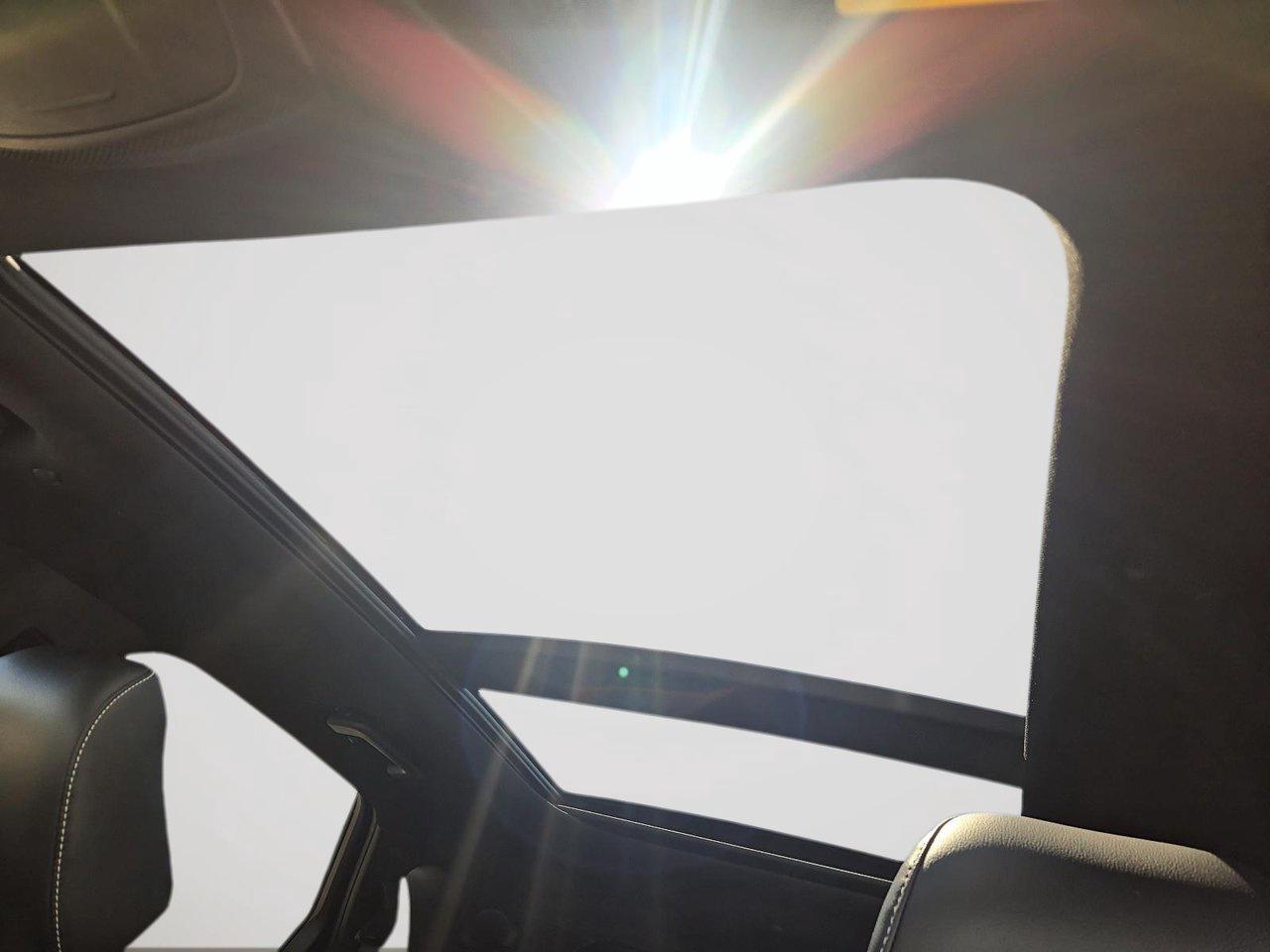 2022 Ford Edge ST AWD Photo