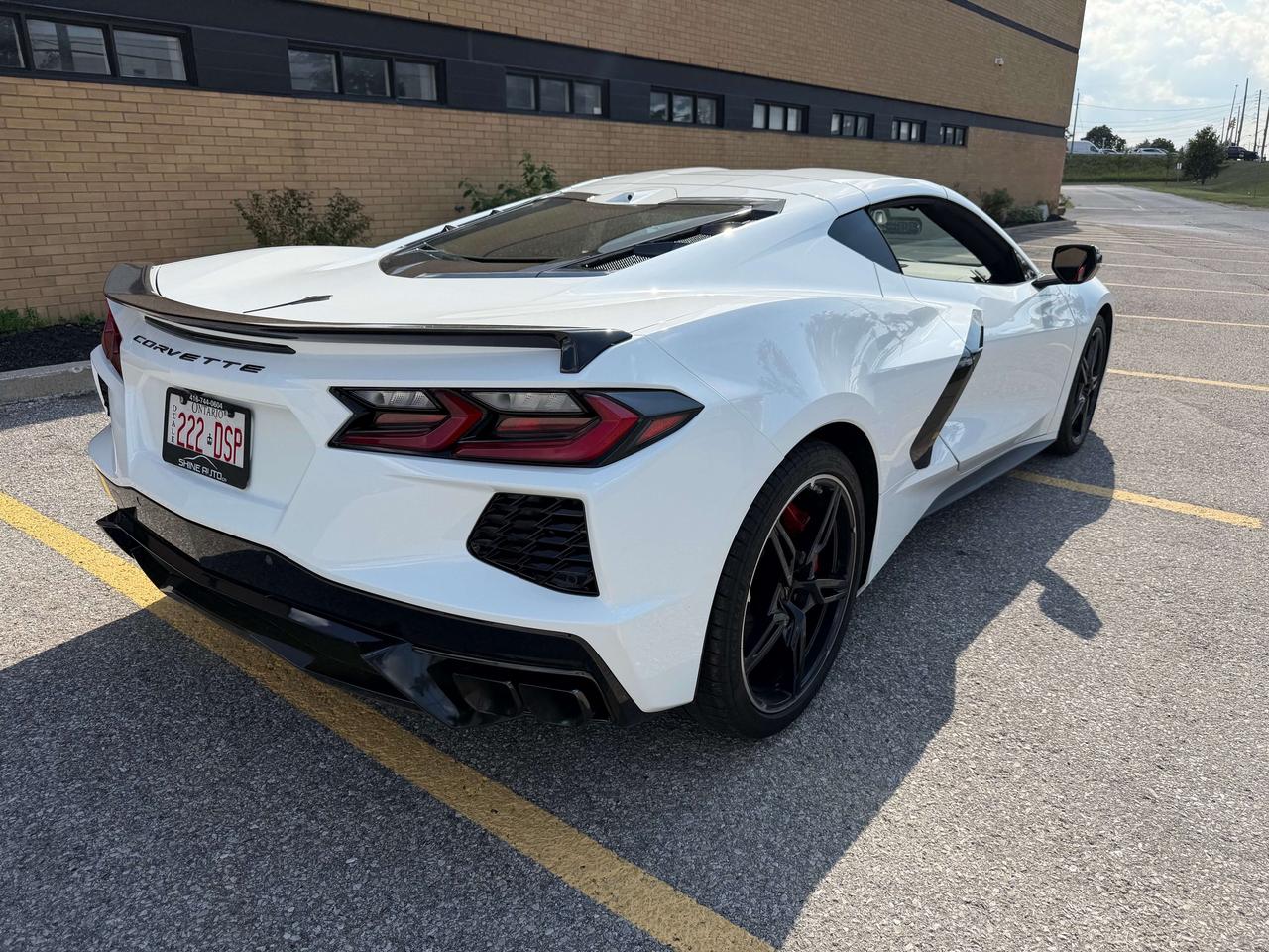 2024 Chevrolet Corvette 2LT GT2 SEATS HEADS UP COOLED SEAT CLEAN CARFAX Photo