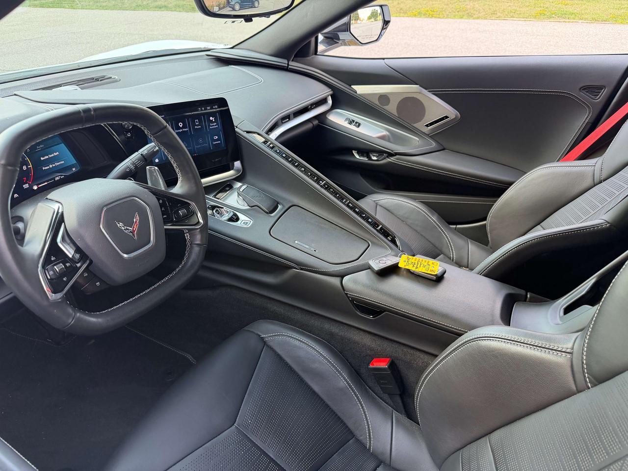 2024 Chevrolet Corvette 2LT GT2 SEATS HEADS UP COOLED SEAT CLEAN CARFAX Photo